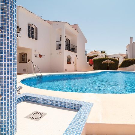 Los Pinos 23 Villas Casasol Нерха Екстериор снимка