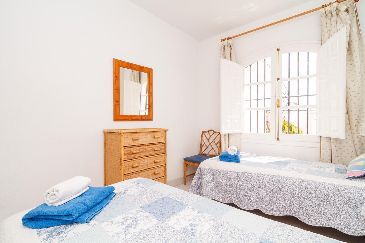 Los Pinos 23 Villas Casasol Нерха Екстериор снимка