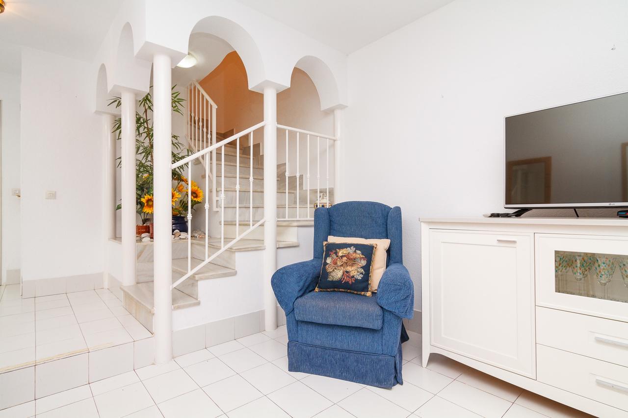 Los Pinos 23 Villas Casasol Нерха Екстериор снимка
